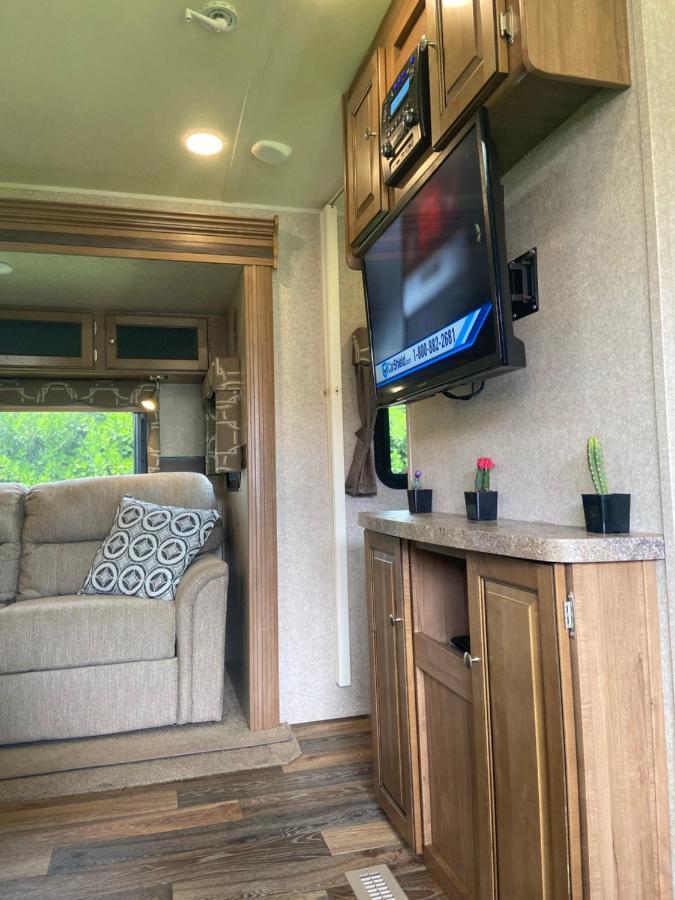 فندق Cozy Camper - Free Parking ميامي المظهر الخارجي الصورة