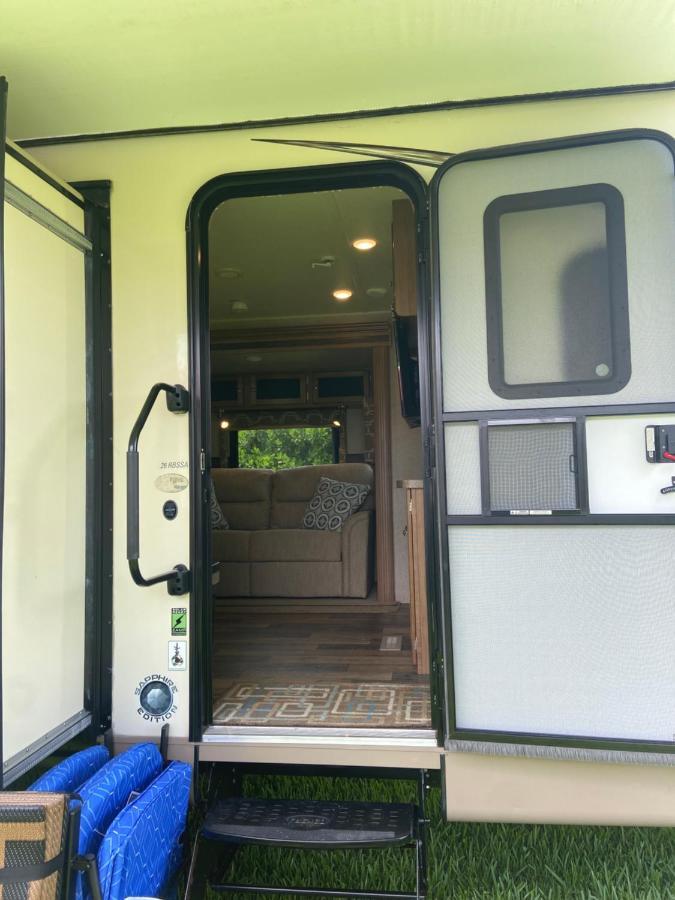 فندق Cozy Camper - Free Parking ميامي المظهر الخارجي الصورة