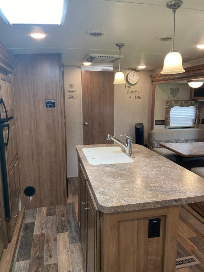 فندق Cozy Camper - Free Parking ميامي المظهر الخارجي الصورة