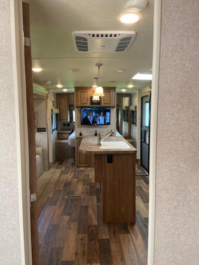 فندق Cozy Camper - Free Parking ميامي المظهر الخارجي الصورة